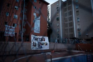 Los desahuciados pegan la patada